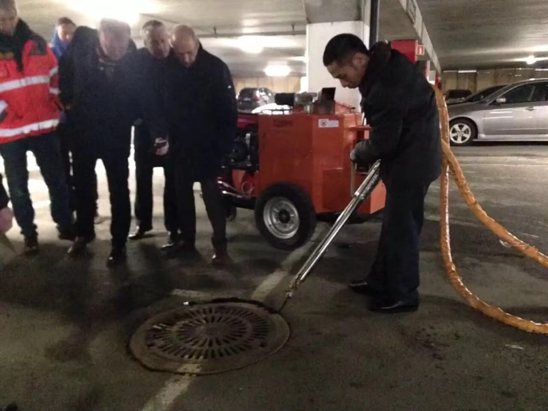 เครื่องซ่อมรอยรั่วแบบติดตั้งรว - Road Crack Sealing Machine บทวิจารณ์และราคา